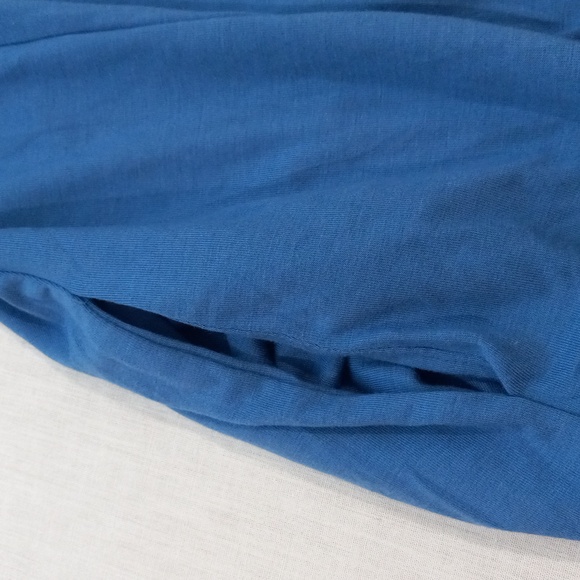 Women's Dress - Picture 6 of 12